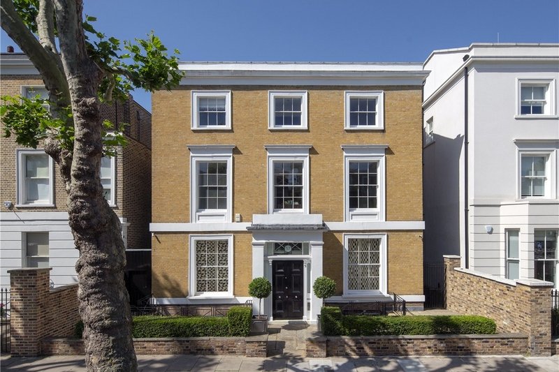 Properties for sale in St Johns Wood Aston Chase Estate Agents