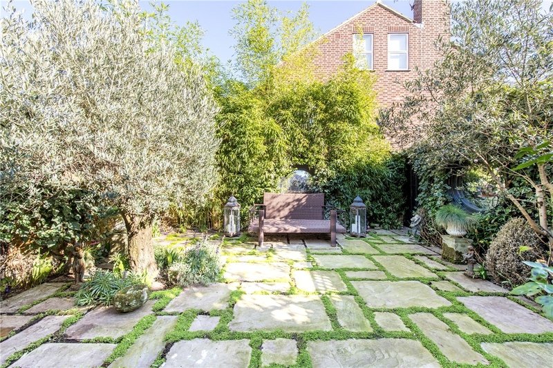 House for sale in Kingswood Avenue, Queen's Park, London, NW6 Aston