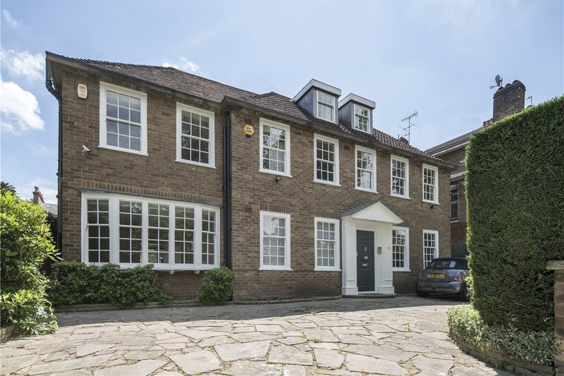 Properties for sale in St Johns Wood Aston Chase Estate Agents